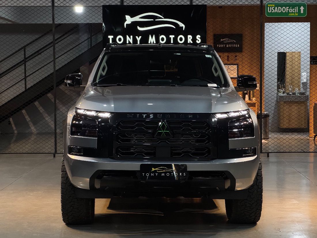 Mitsubishi Triton HPE-S CD 2.4 4x4 Turbo Automático Diesel 2026/2026 — foto 2 de 11