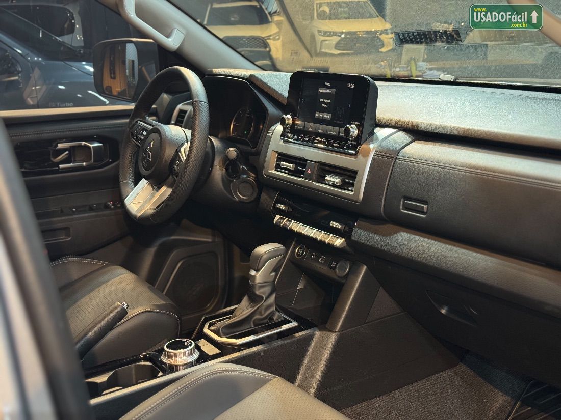 Mitsubishi Triton HPE-S CD 2.4 4x4 Turbo Automático Diesel 2026/2026 — foto 8 de 11