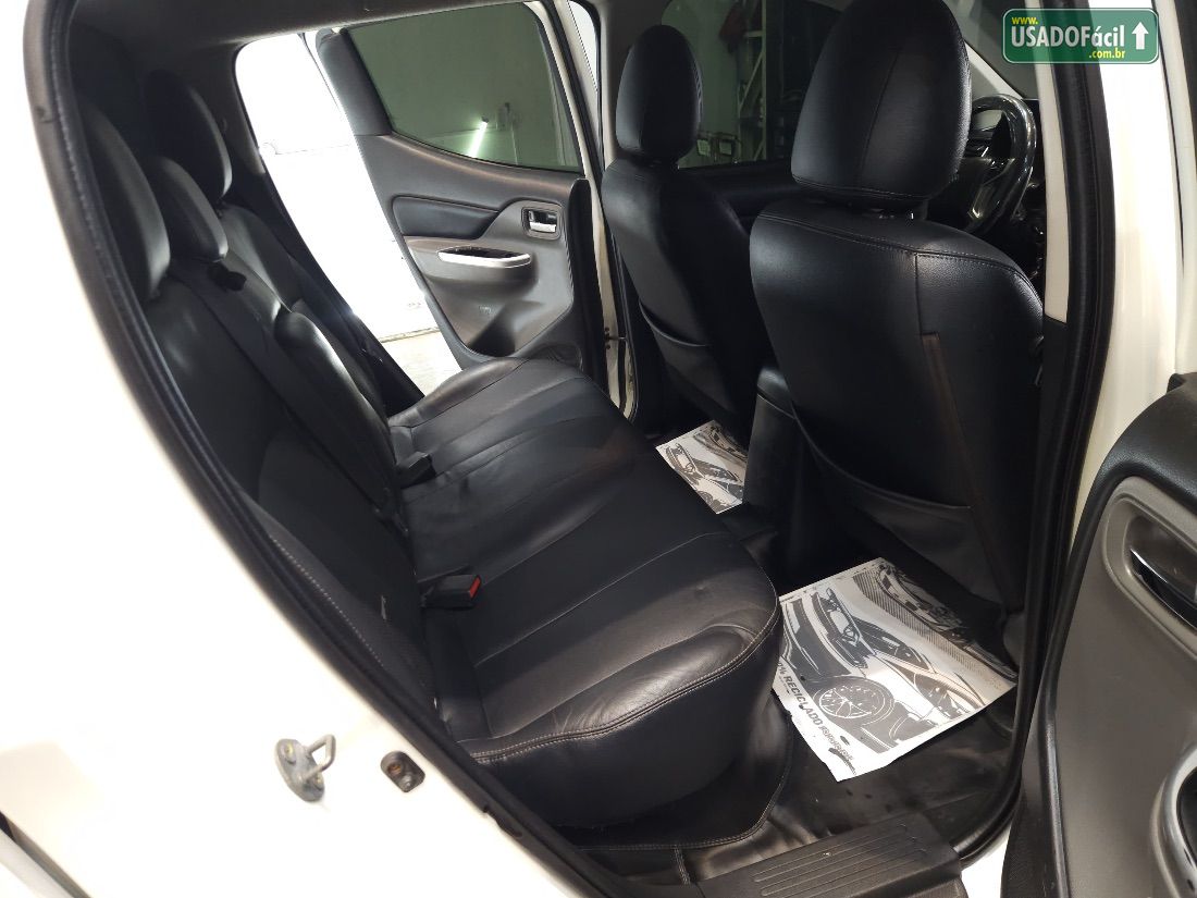 Mitsubishi L200 Triton Sport HPE CD 2.4 4x4 Automático Diesel 2018/2019 — foto 4 de 8