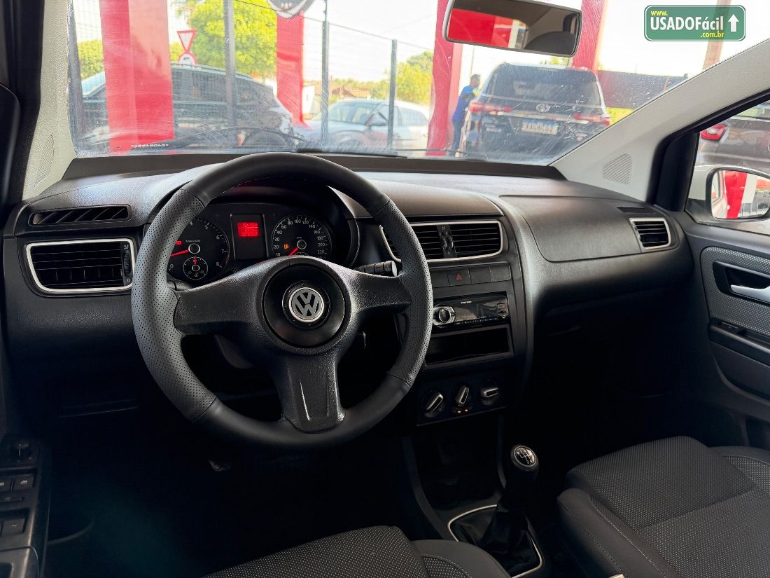 Volkswagen Fox 1.6 Mi 4P Total Flex 2011/2012 — foto 10 de 13