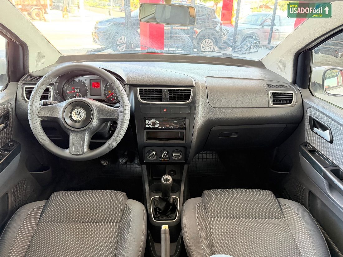 Volkswagen Fox 1.6 Mi 4P Total Flex 2011/2012 — foto 12 de 13