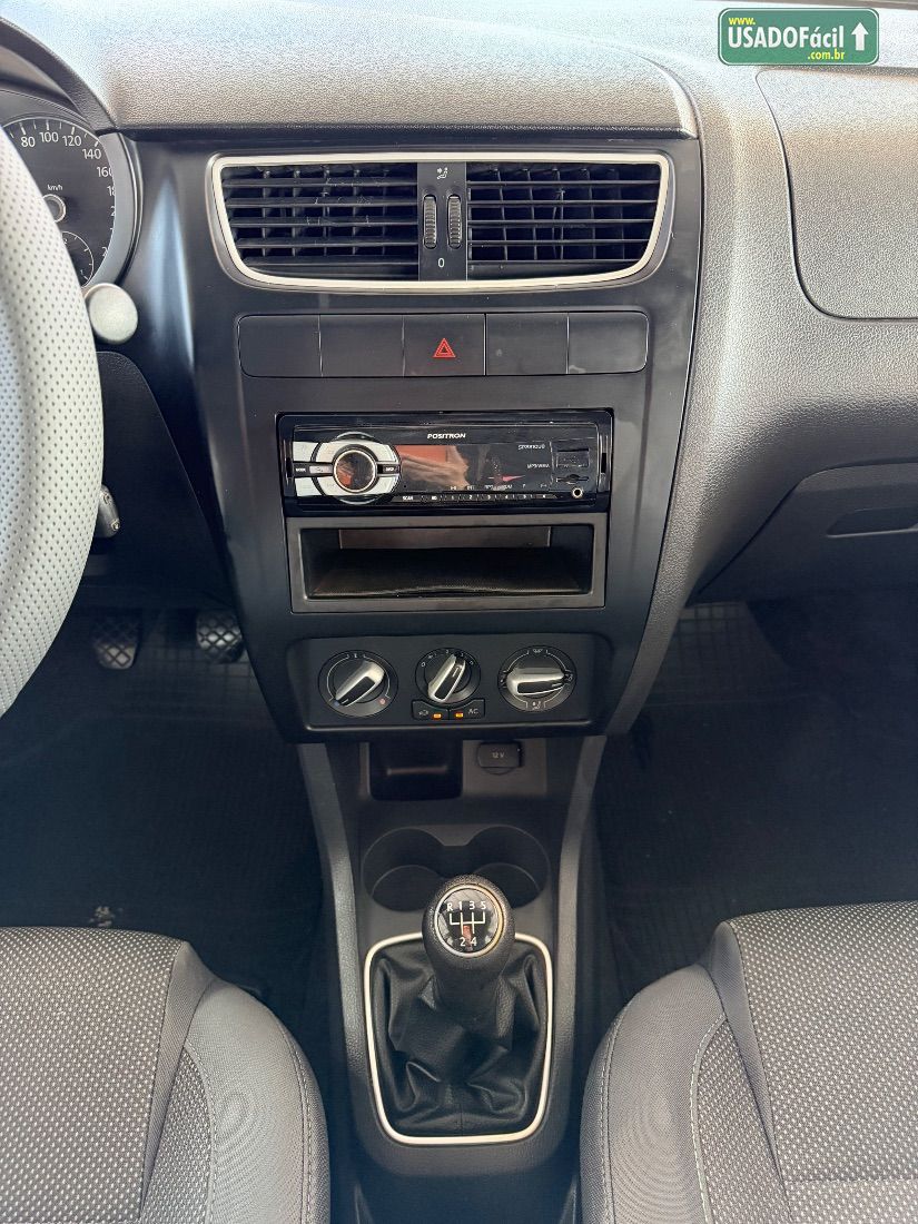 Volkswagen Fox 1.6 Mi 4P Total Flex 2011/2012 — foto 13 de 13