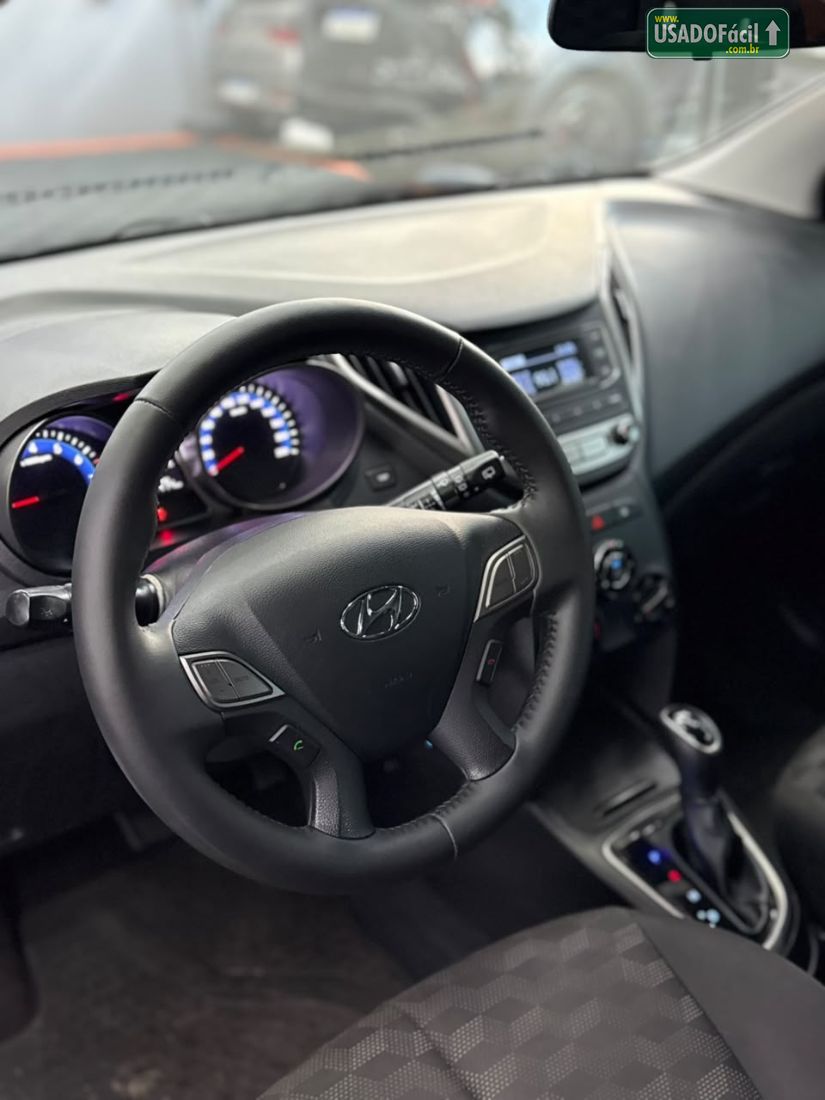 Hyundai HB20 Hatch Comfort Plus 1.6 Automático Flex 2017/2018 — foto 10 de 12