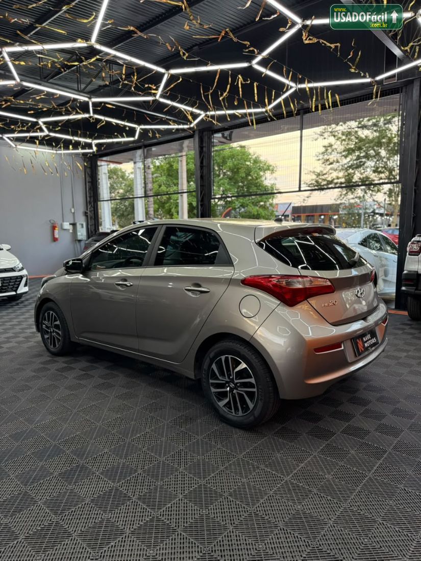Hyundai HB20 Hatch Comfort Plus 1.6 Automático Flex 2017/2018 — foto 6 de 12