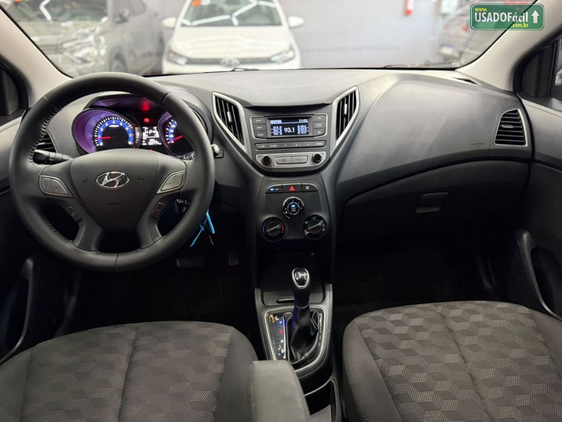 Hyundai HB20 Hatch Comfort Plus 1.6 Automático Flex 2017/2018 — foto 8 de 12