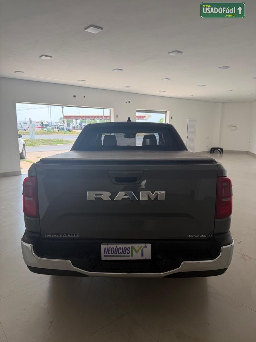 RAM Rampage Laramie CD 2.0 Turbo 4X4 Automático Diesel 2023/2024 — foto 6 de 13