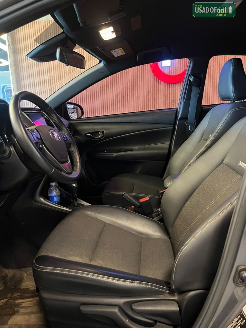 Toyota Yaris Hatch XS 1.5 Automático Flex 2024/2025 — foto 9 de 13