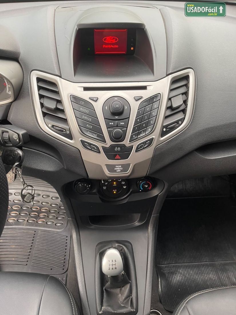 Ford Fiesta Sedan SE 1.6 16V Flex 4P 2012/2013 — foto 7 de 9