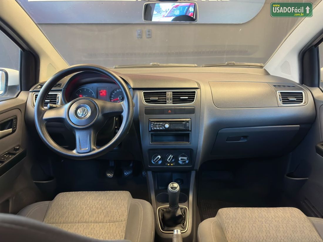 Volkswagen Fox 1.6 Mi 4P Total Flex 2012/2013 — foto 10 de 13