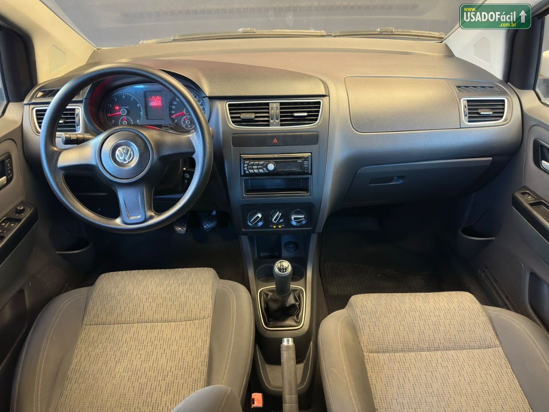 Volkswagen Fox 1.6 Mi 4P Total Flex 2012/2013 — foto 9 de 13