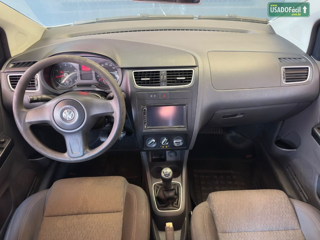 Volkswagen Fox 1.0 Mi 4P Total Flex 2012/2013 — foto 10 de 14