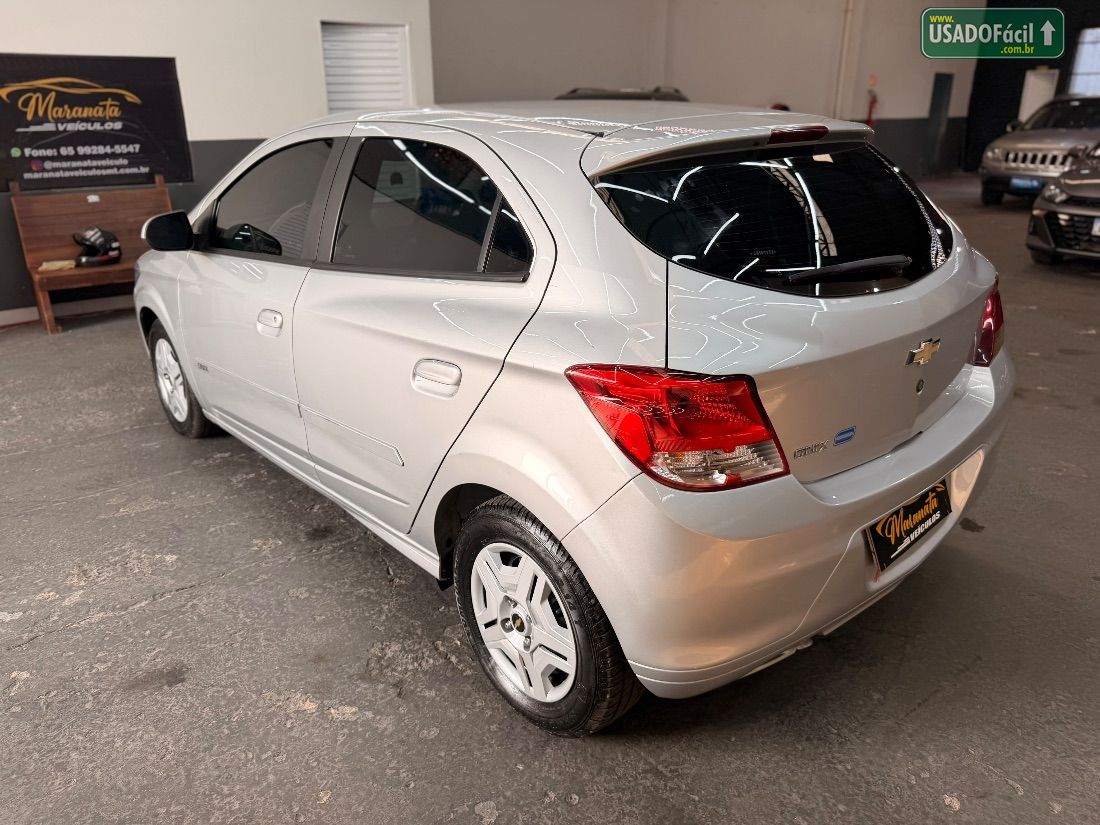 CHEVROLET/GM Onix Joy Hatch 1.0 Mecânico Flex 2017/2018 — foto 11 de 13