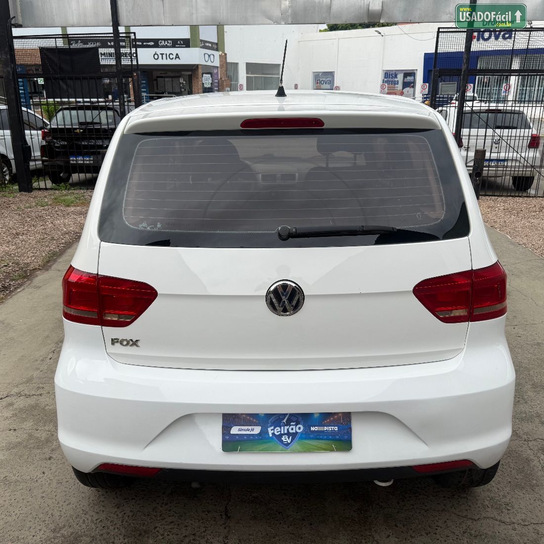 Volkswagen Fox Trendline 1.0 4P Flex 2015/2015 — foto 5 de 9