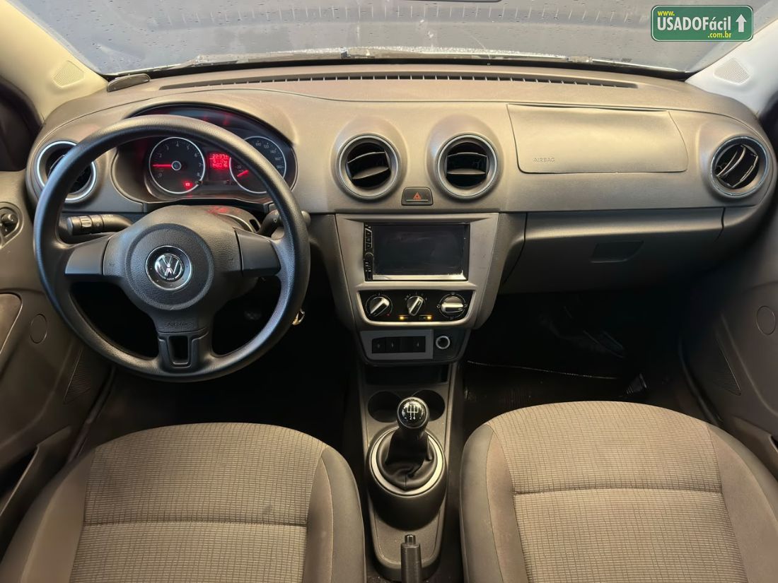 Volkswagen Voyage 1.0 Total Flex 2014/2014 — foto 12 de 12