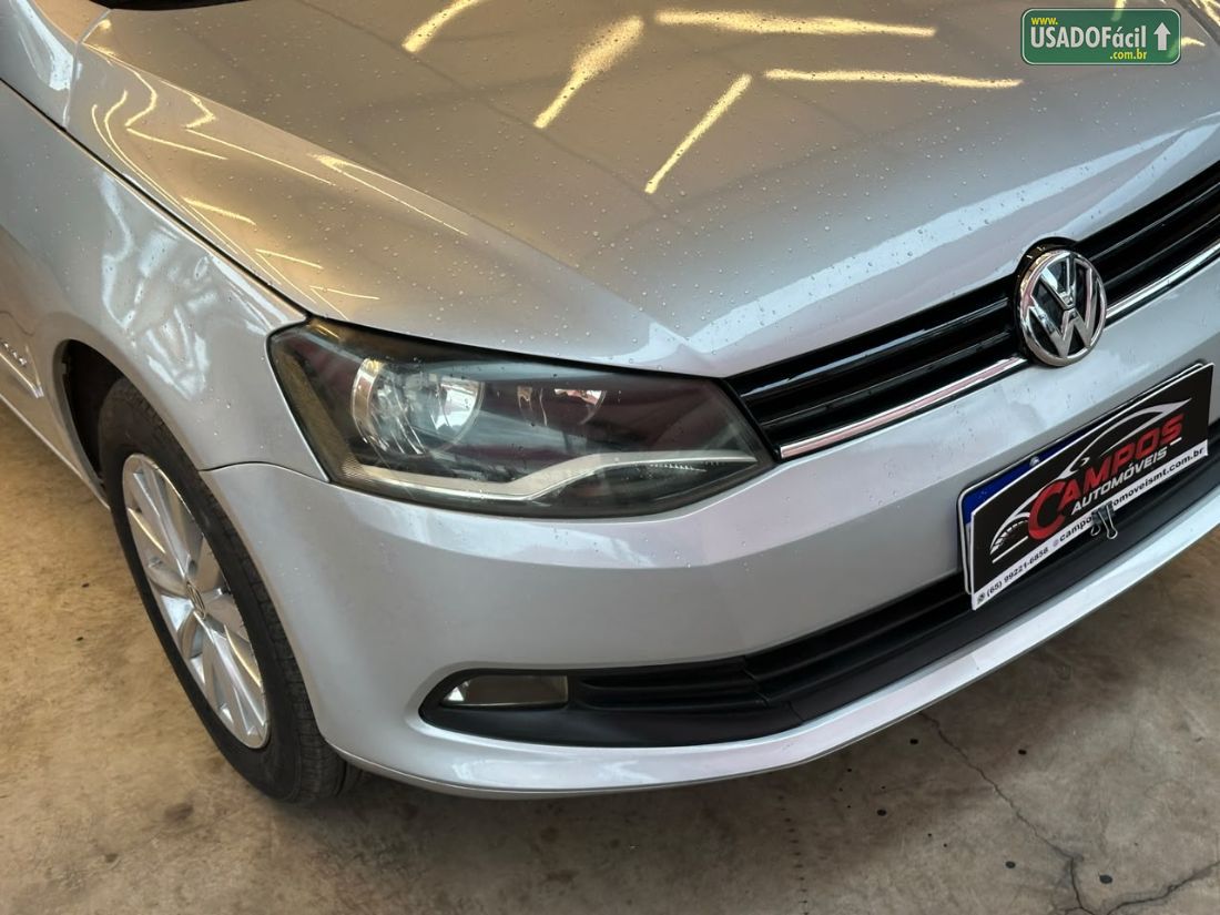 Volkswagen Voyage 1.0 Total Flex 2014/2014 — foto 5 de 12