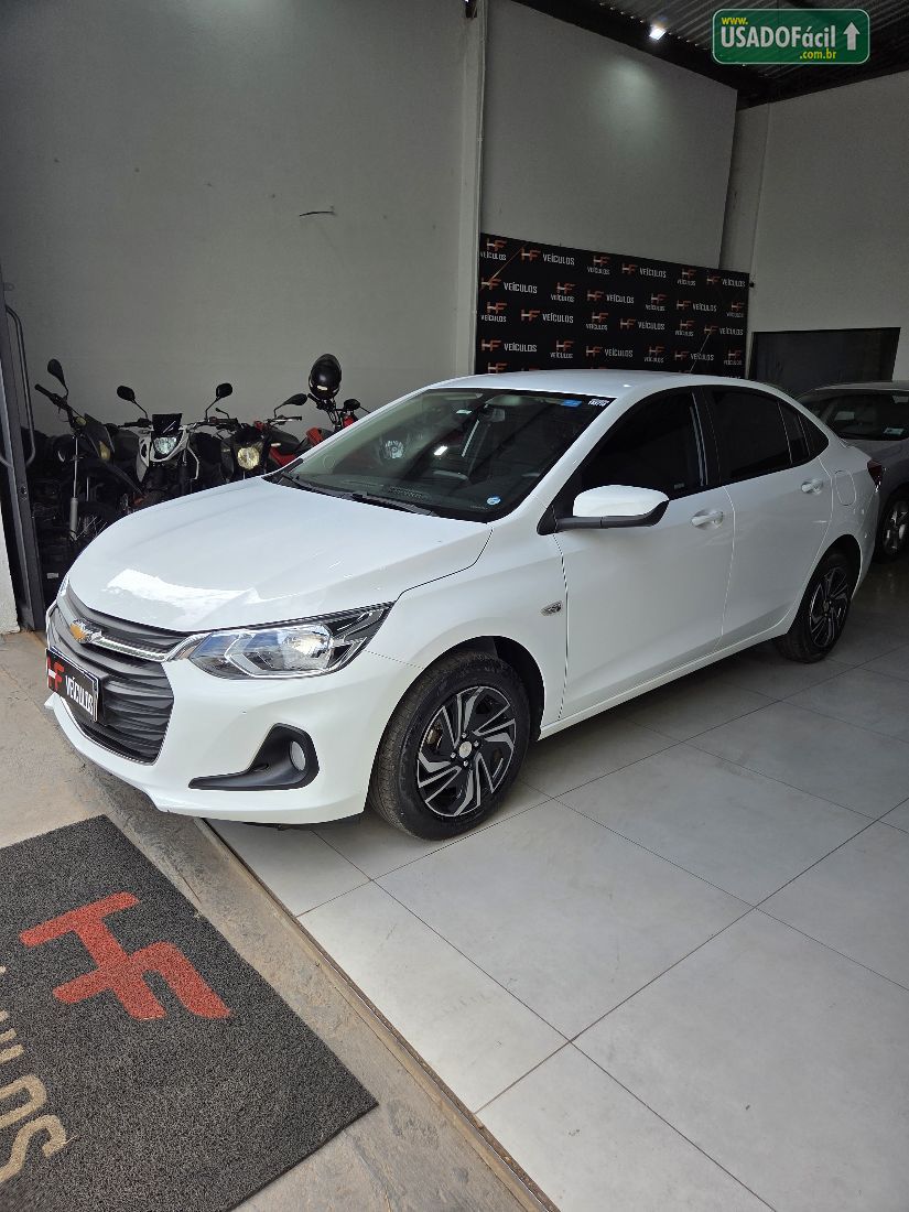 CHEVROLET/GM Onix Sedan Plus LT 1.0 Turbo Mecânico Flex 2023/2024 — foto 3 de 9