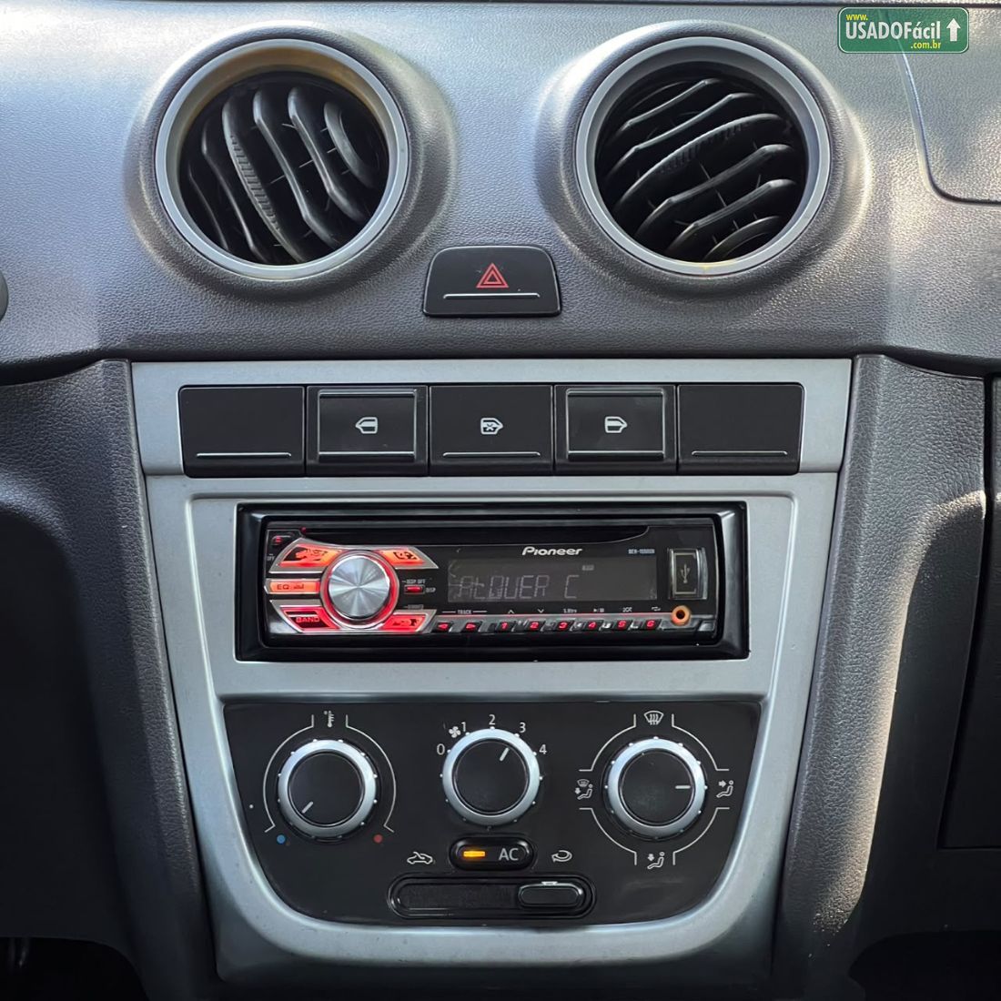 Volkswagen Gol 1.6 Mi 4P Total Flex 2012/2013 — foto 13 de 15