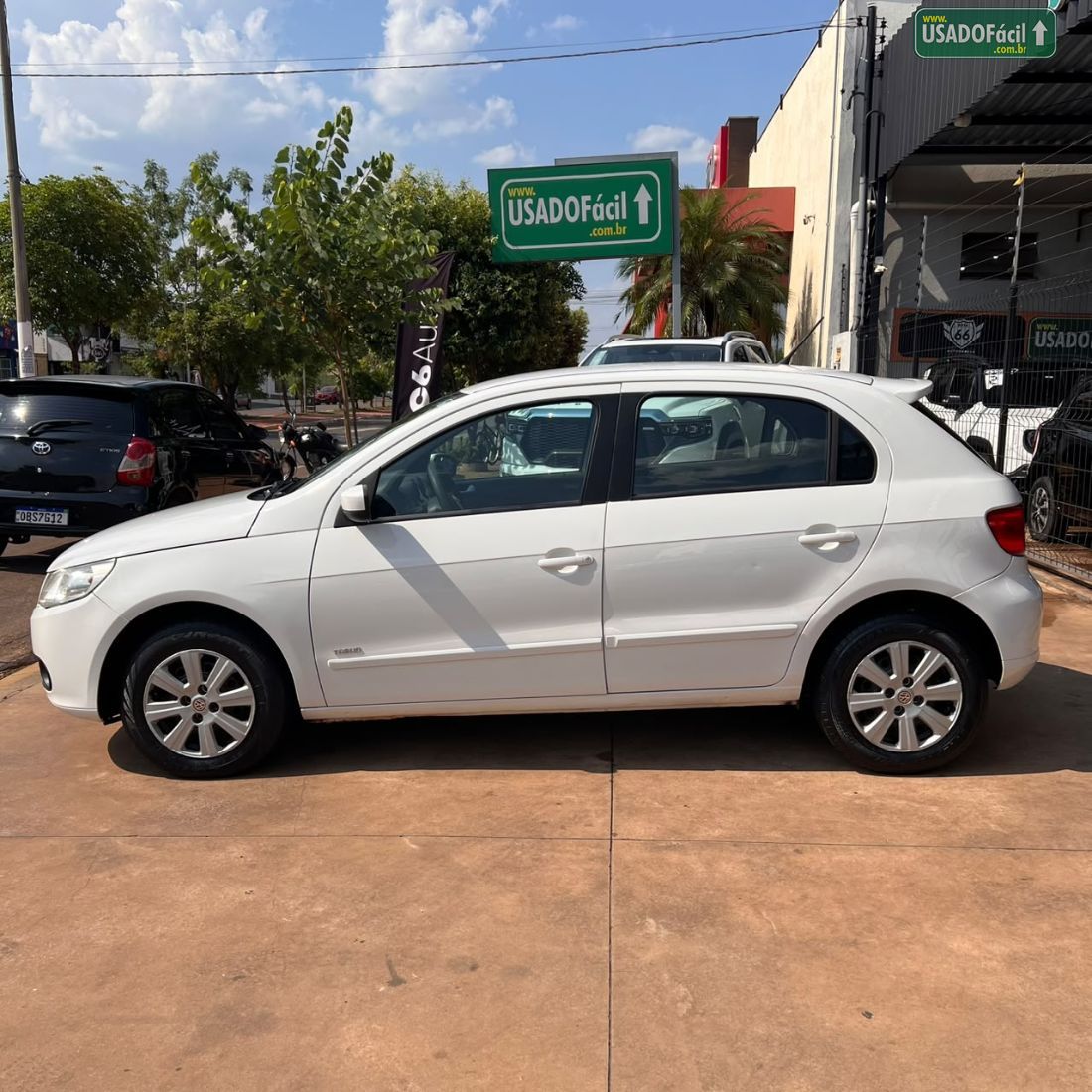 Volkswagen Gol 1.6 Mi 4P Total Flex 2012/2013 — foto 2 de 15