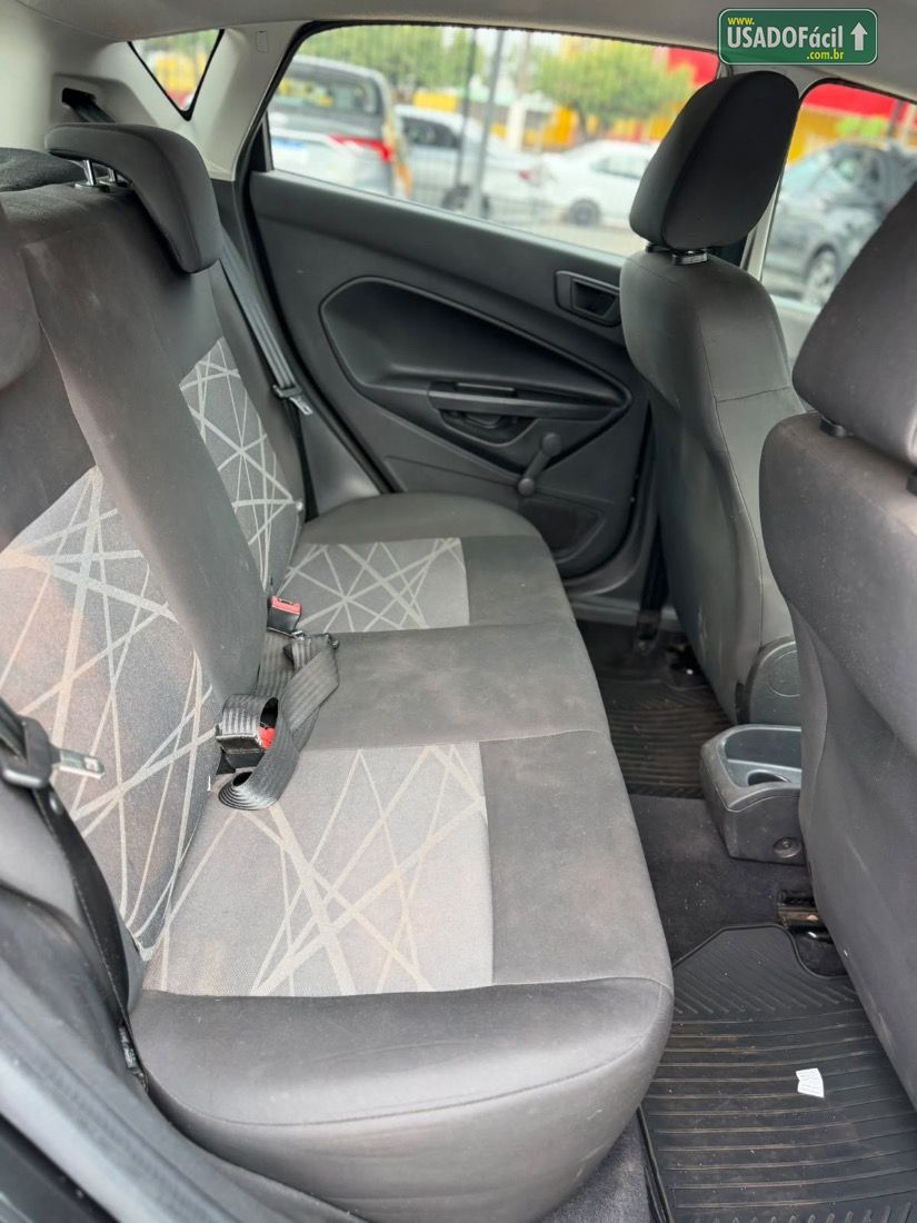 Ford Fiesta Hatch 1.5 Mecânico 5P Flex 2015/2016 — foto 10 de 13