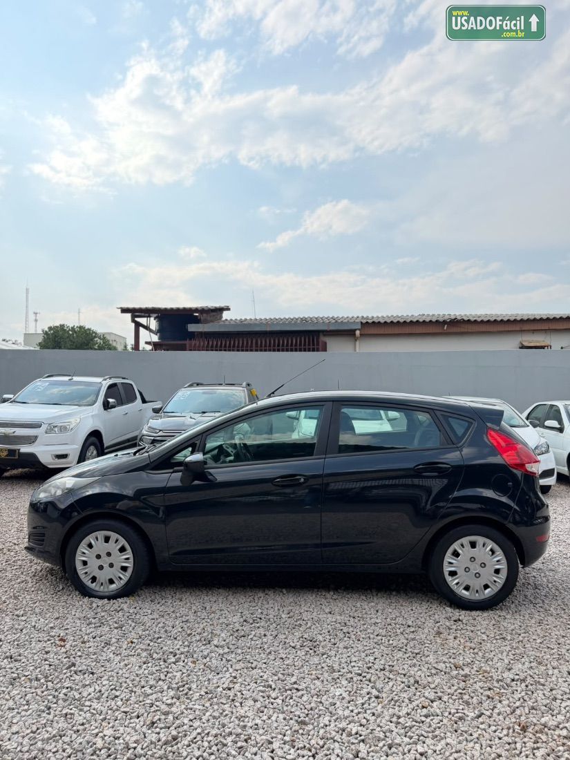 Ford Fiesta Hatch 1.5 Mecânico 5P Flex 2015/2016 — foto 5 de 13