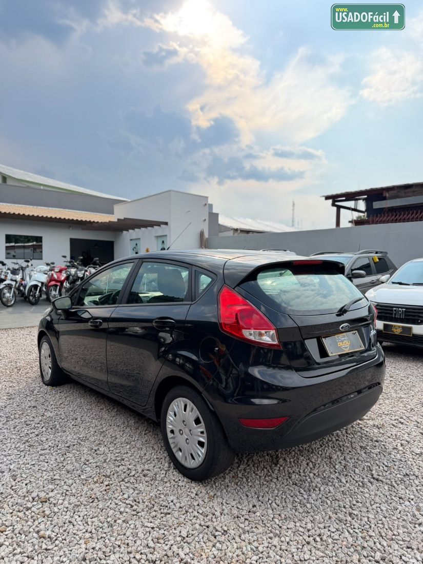 Ford Fiesta Hatch 1.5 Mecânico 5P Flex 2015/2016 — foto 6 de 13