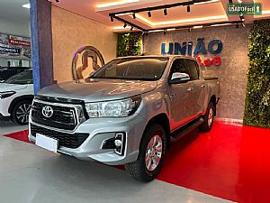 Toyota Hilux SRV CD 2.7 4x4 Automático Flex