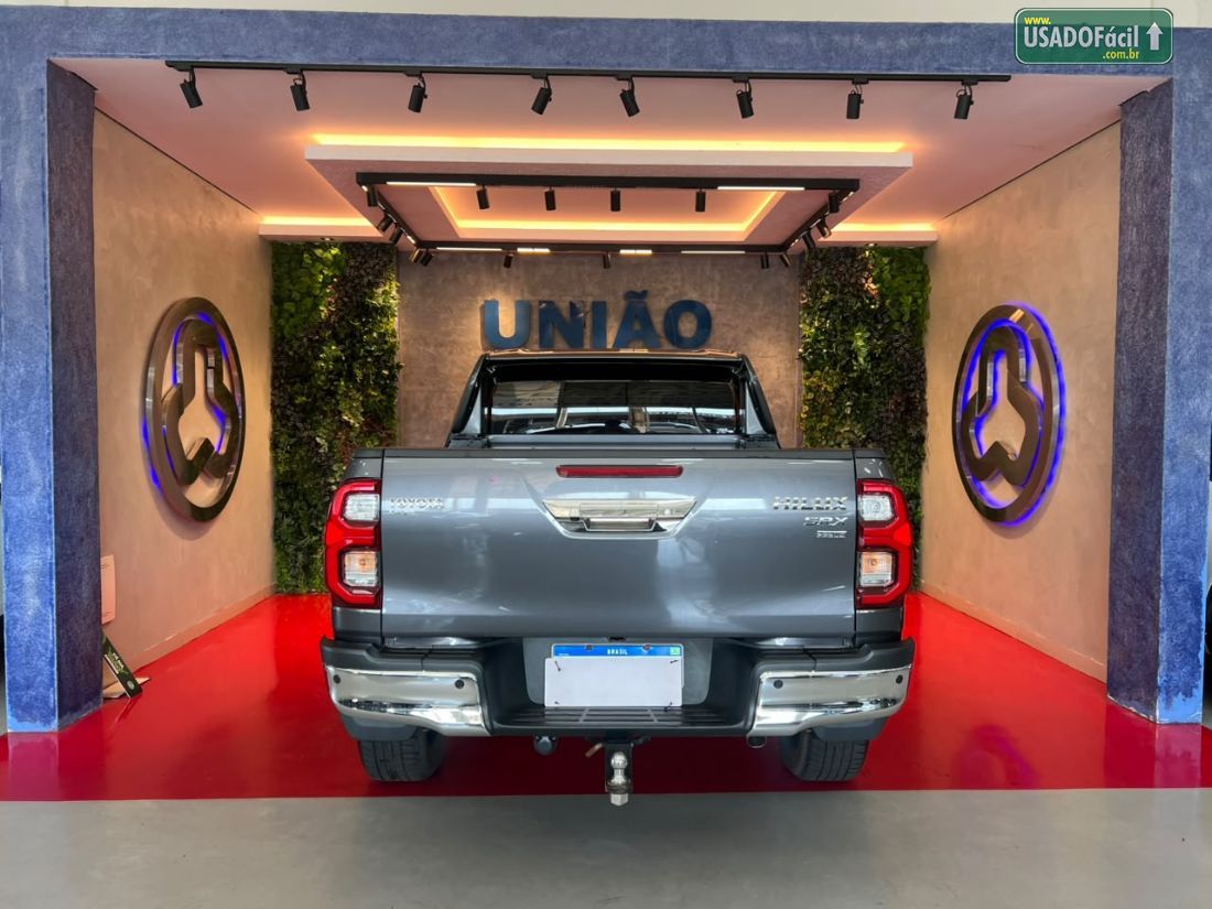 Toyota Hilux CD 2.8 4x4 Automático Diesel 2025/2025 — foto 10 de 11