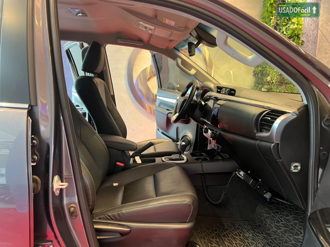 Toyota Hilux CD 2.8 4x4 Automático Diesel 2025/2025 — foto 8 de 11