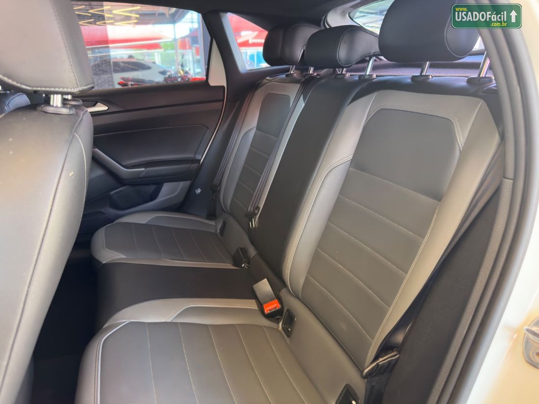 Volkswagen Nivus Comfortline 200 TSI Automático Flex 2022/2023 — foto 9 de 15
