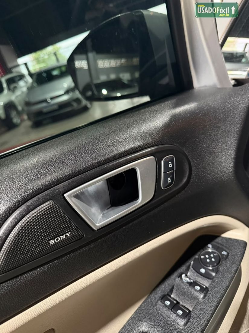 Ford EcoSport Titanium 2.0 Automático Flex 2017/2018 — foto 6 de 15