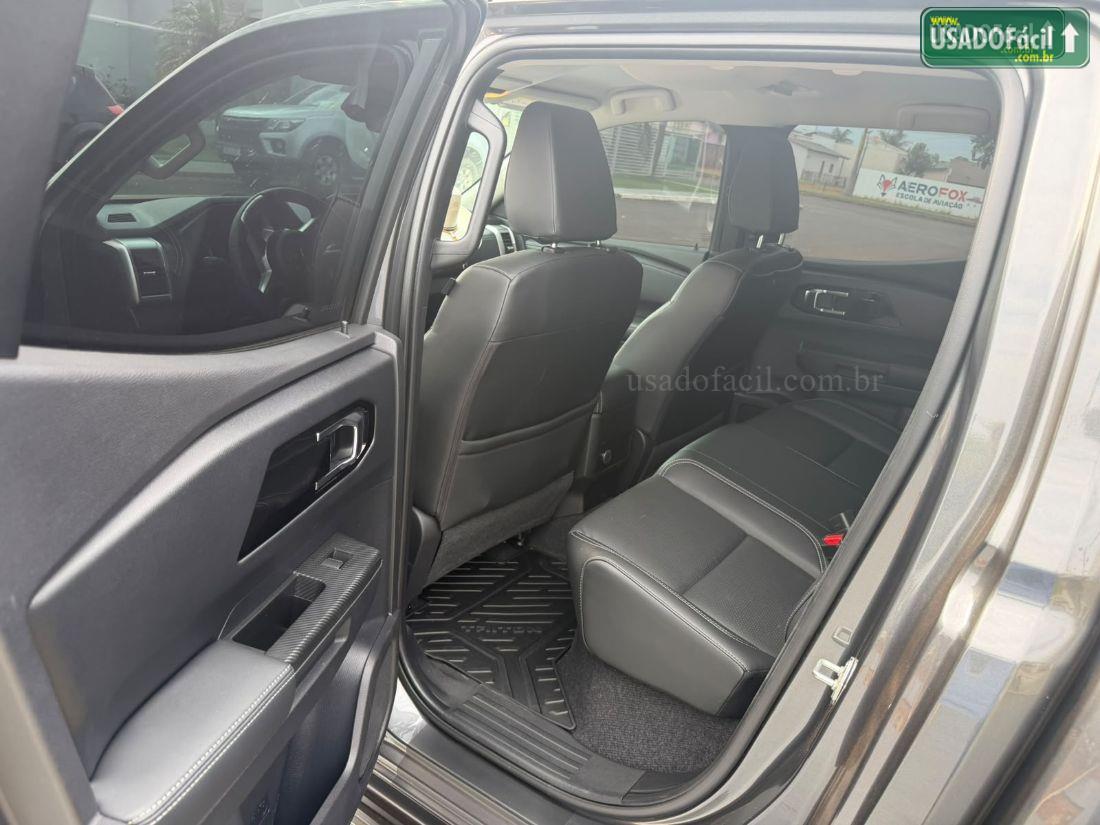 MITSUBISHI TRITON HPE 2.4 4X4 TURBO automático 2026/2027 — foto 25 de 29