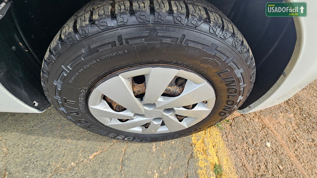 Toyota Etios Hatch X 1.3 Mecânico Flex 2014/2015 — foto 16 de 16