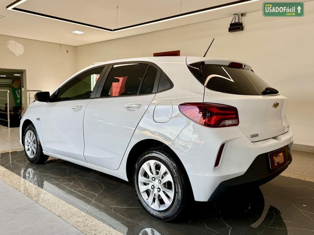 CHEVROLET/GM Onix Hatch LT 1.0 Mecânico Flex 2022/2023 — foto 4 de 11