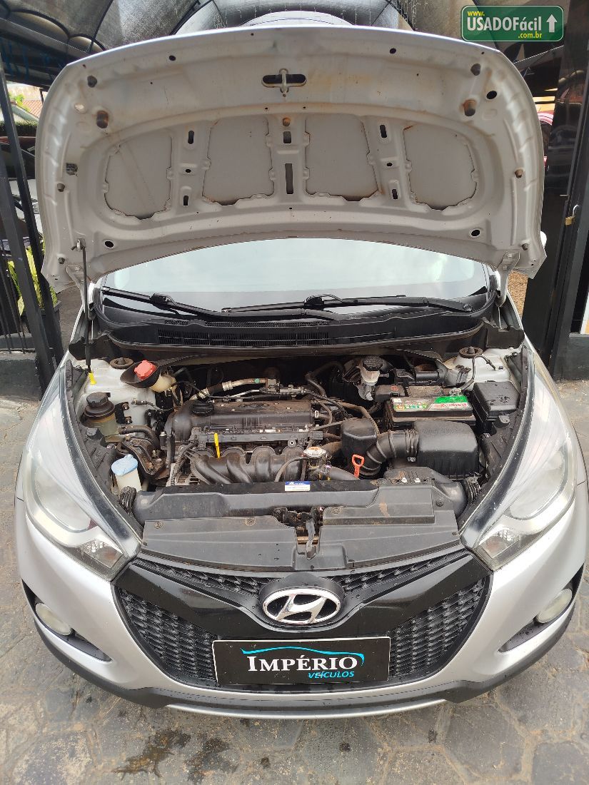 Hyundai HB20X Hatch Premium 1.6 Automático Flex 2015/2015 — foto 5 de 12