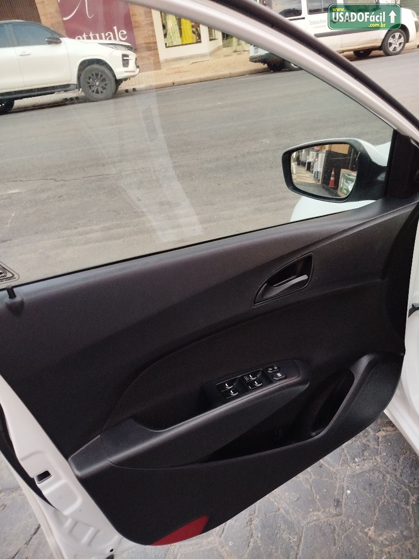 Hyundai HB20 Hatch Comfort Plus 1.0 Flex 2012/2013 — foto 8 de 11