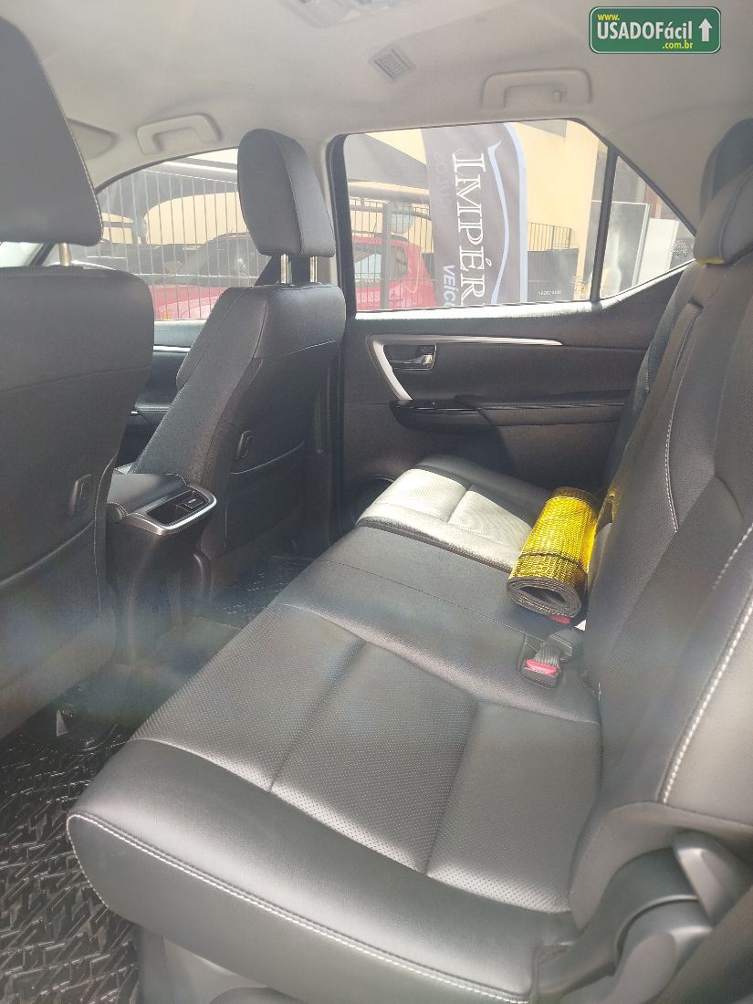 Toyota Hilux SW4 SRX 2.8 4x4 TDI Automático Diesel 2022/2022 — foto 7 de 10