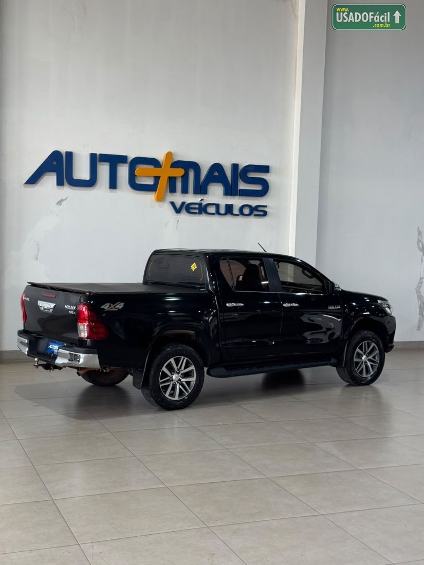 Toyota Hilux SRX CD 2.8 4x4 TDI Automático Diesel 2018/2018 — foto 11 de 13