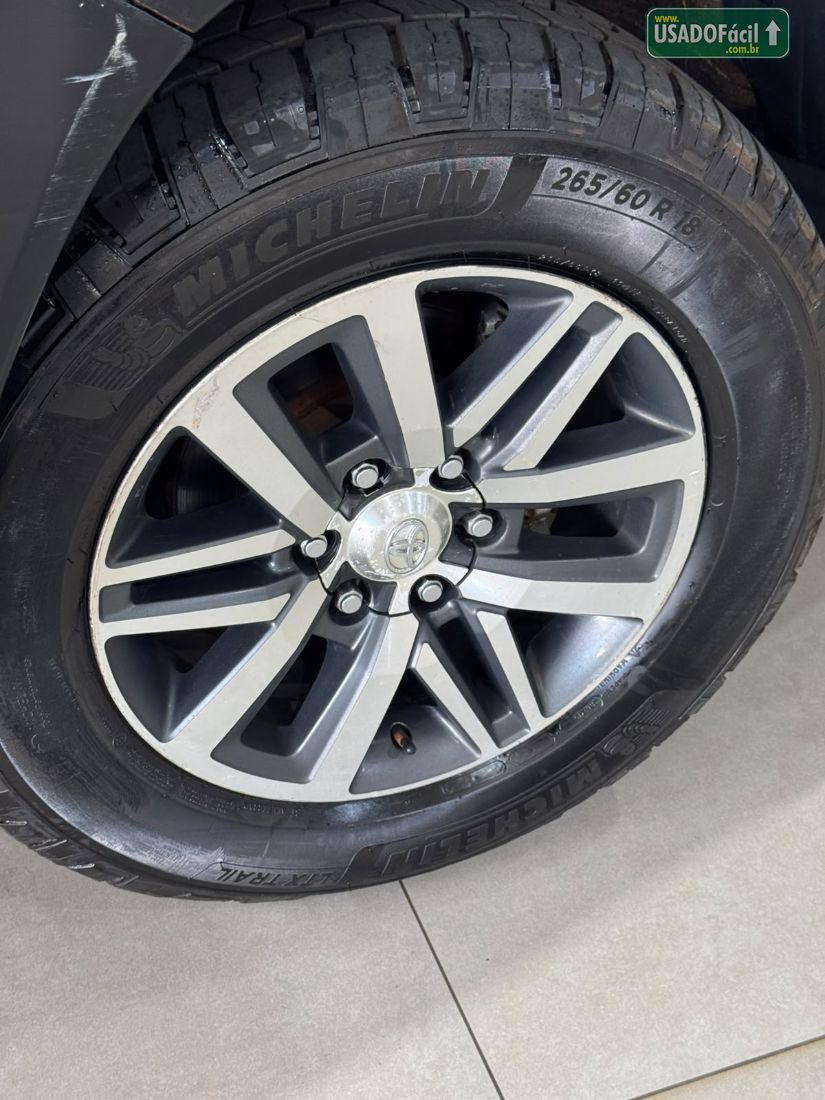 Toyota Hilux SRX CD 2.8 4x4 TDI Automático Diesel 2018/2018 — foto 3 de 13