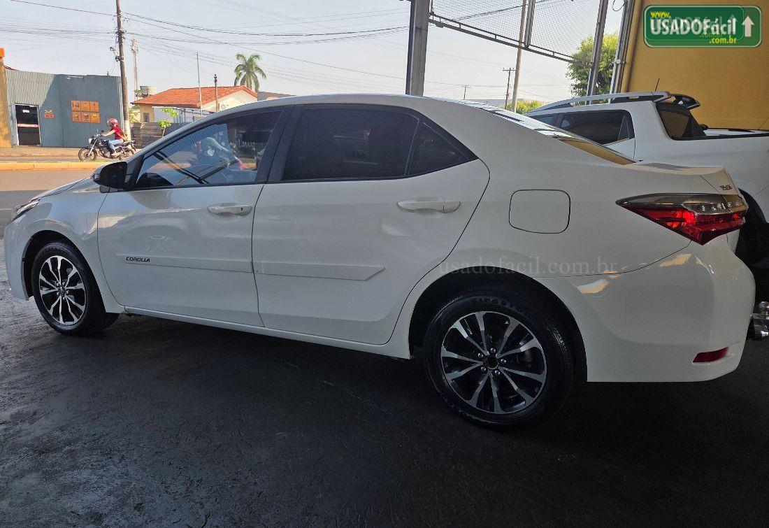 Toyota Corolla GLi 1.8 Flex Automático CVT 2017/2018 — foto 3 de 12