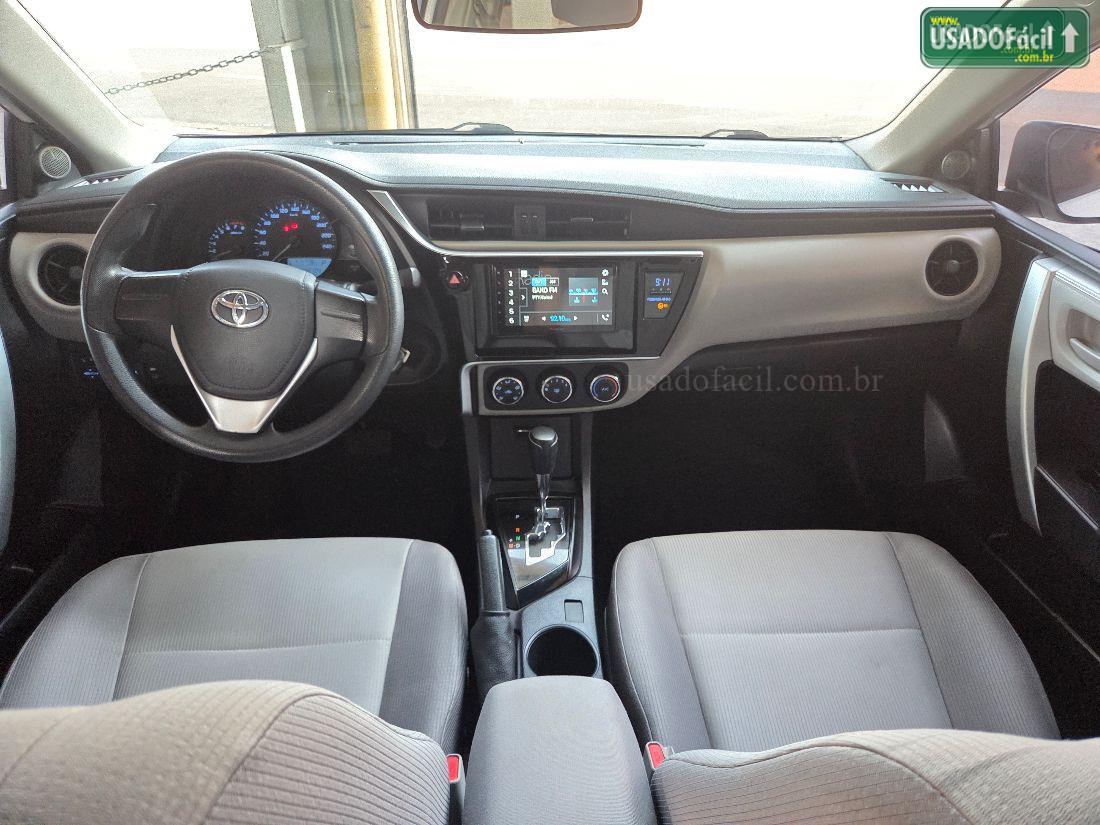 Toyota Corolla GLi 1.8 Flex Automático CVT 2017/2018 — foto 9 de 12