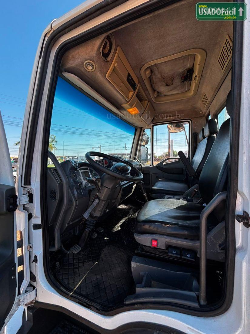 Iveco Iveco Tector 240E25 6x2 2P Diesel 2009/2010 — foto 5 de 6