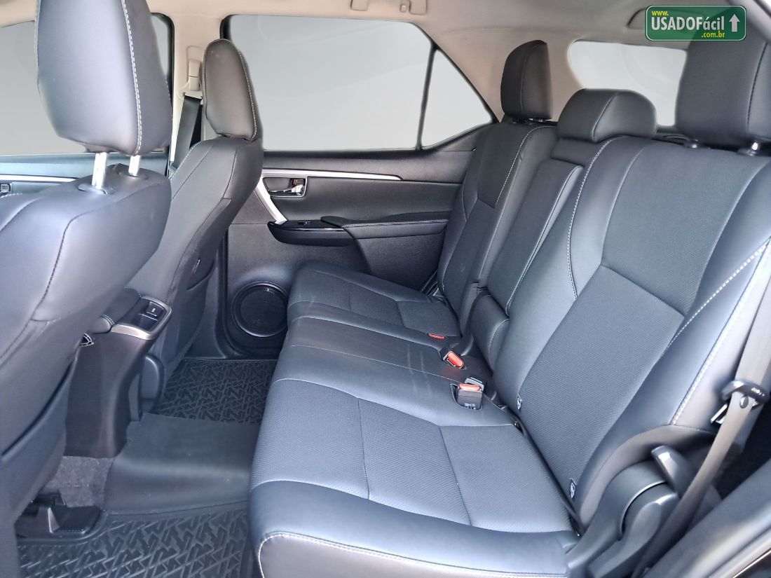 Toyota Hilux SW4 SRX Platinum 2.8 4x4 Turbo Automático Diesel 2025/2025 — foto 8 de 12