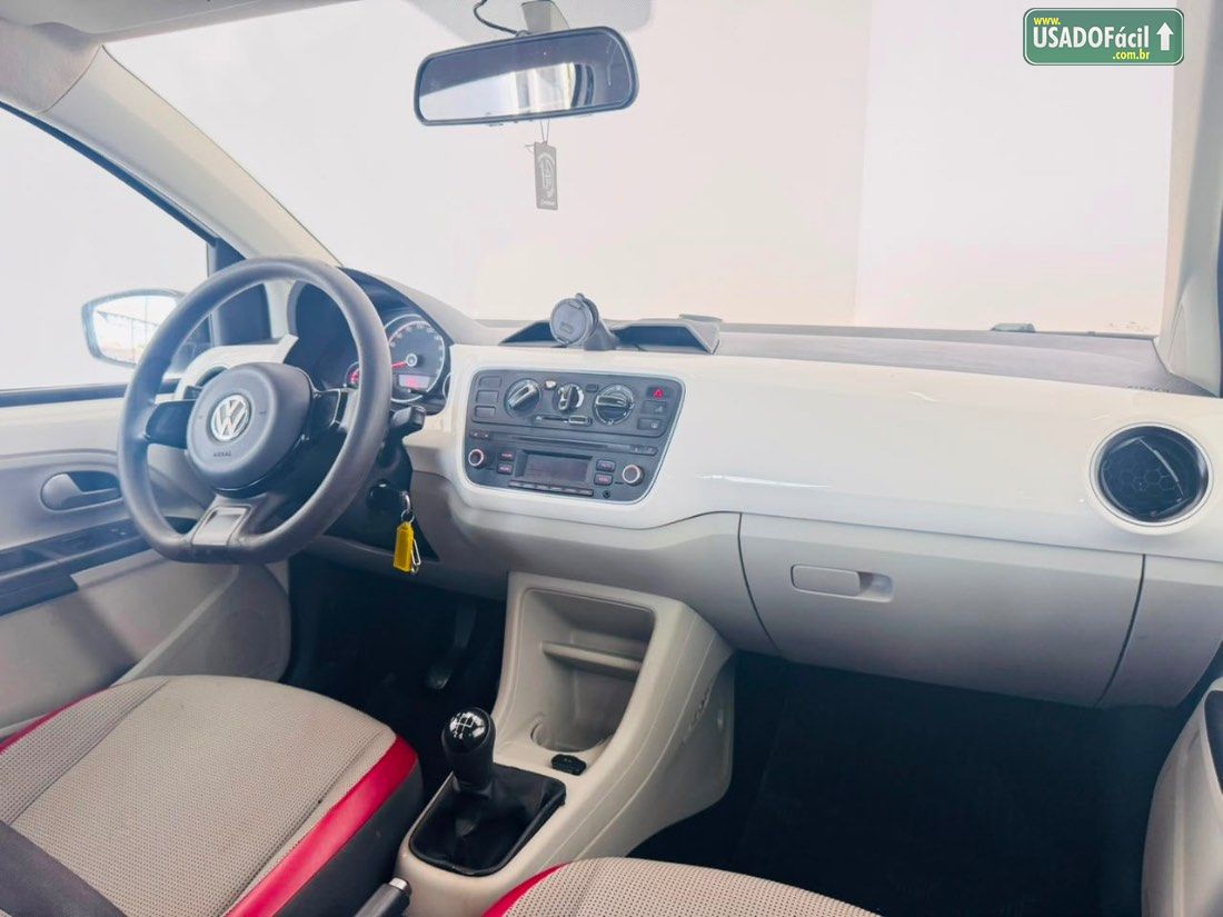 Volkswagen UP! High 1.0 Total Flex 5P 2014/2015 — foto 10 de 11