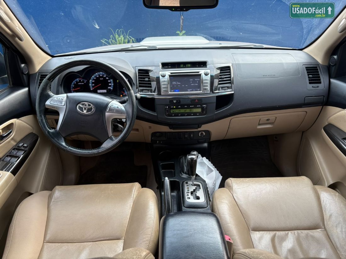 Toyota Hilux SW4 SRV D4-D 3.0 4x4 TDI Automático Diesel 2014/2014 — foto 11 de 15