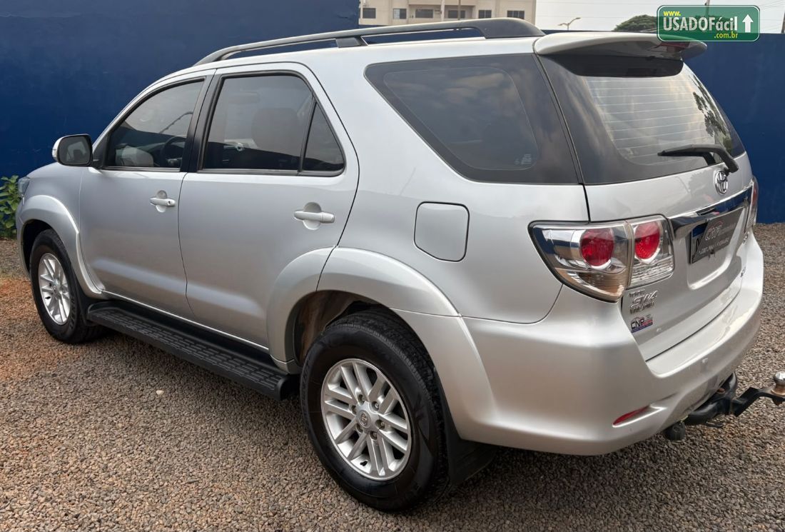 Toyota Hilux SW4 SRV D4-D 3.0 4x4 TDI Automático Diesel 2014/2014 — foto 4 de 15