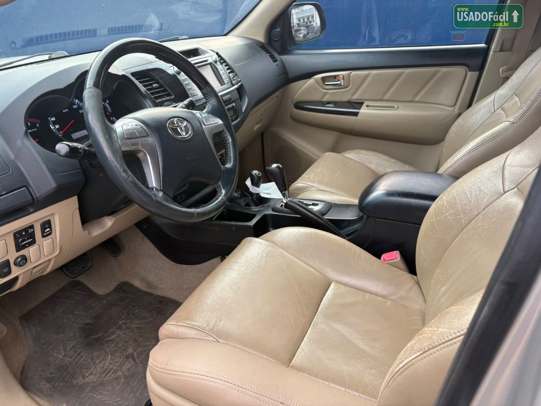 Toyota Hilux SW4 SRV D4-D 3.0 4x4 TDI Automático Diesel 2014/2014 — foto 7 de 15