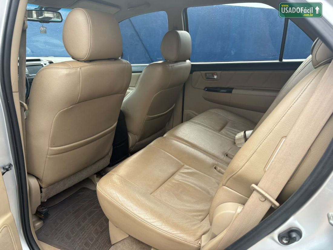 Toyota Hilux SW4 SRV D4-D 3.0 4x4 TDI Automático Diesel 2014/2014 — foto 8 de 15