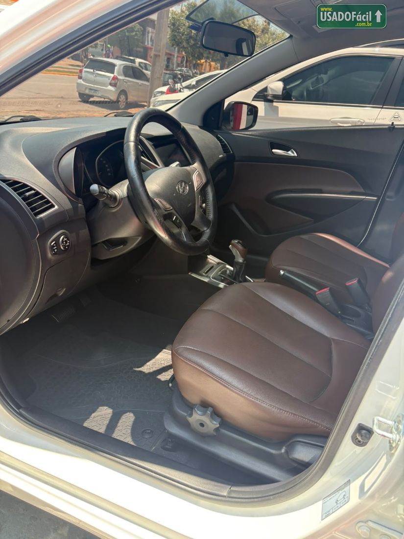 Hyundai HB20 Hatch Premium 1.6 Automático Flex 2016/2016 — foto 8 de 8
