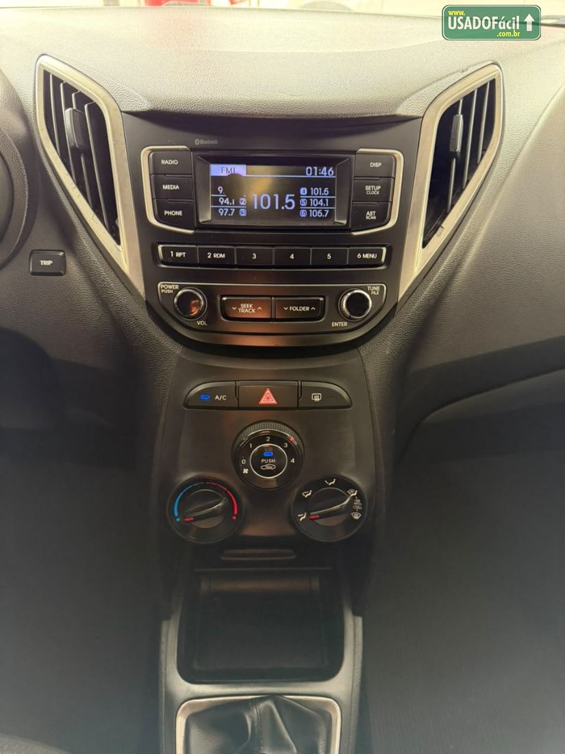 Hyundai HB20 Hatch Unique 1.0 Mecânico Flex 2018/2019 — foto 9 de 10
