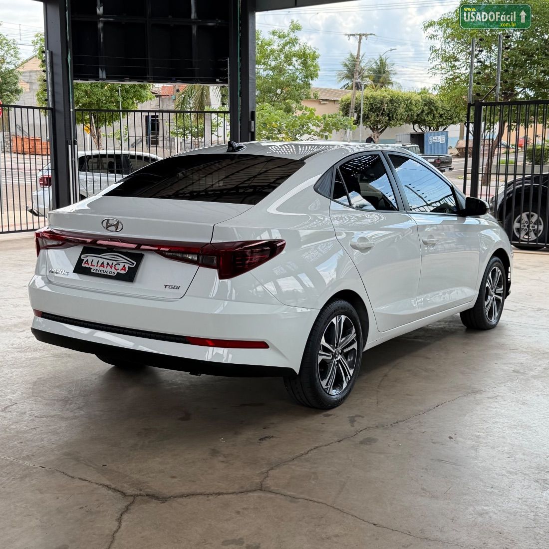 Hyundai HB20S Sedan Comfort Plus 1.0 Turbo Automático Flex 2023/2024 — foto 4 de 10